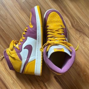 NIKE AIR FORCE 1S SNEAKERS